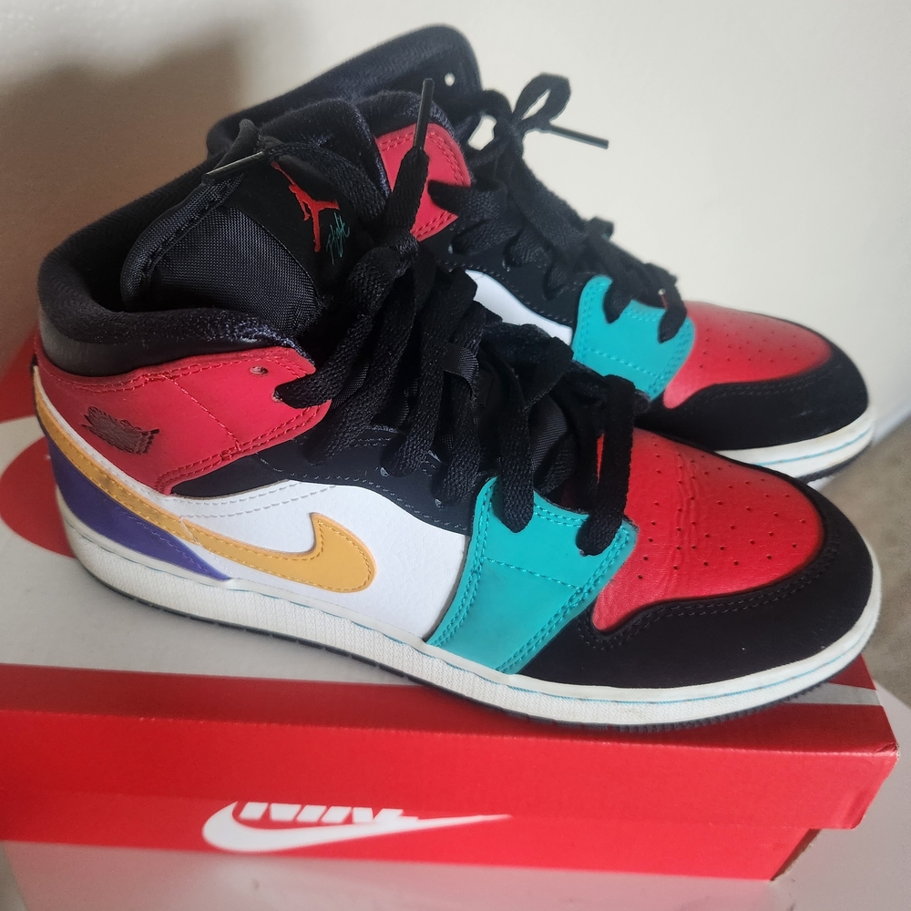 Jordan Nike Kids Multicolor Sneakers